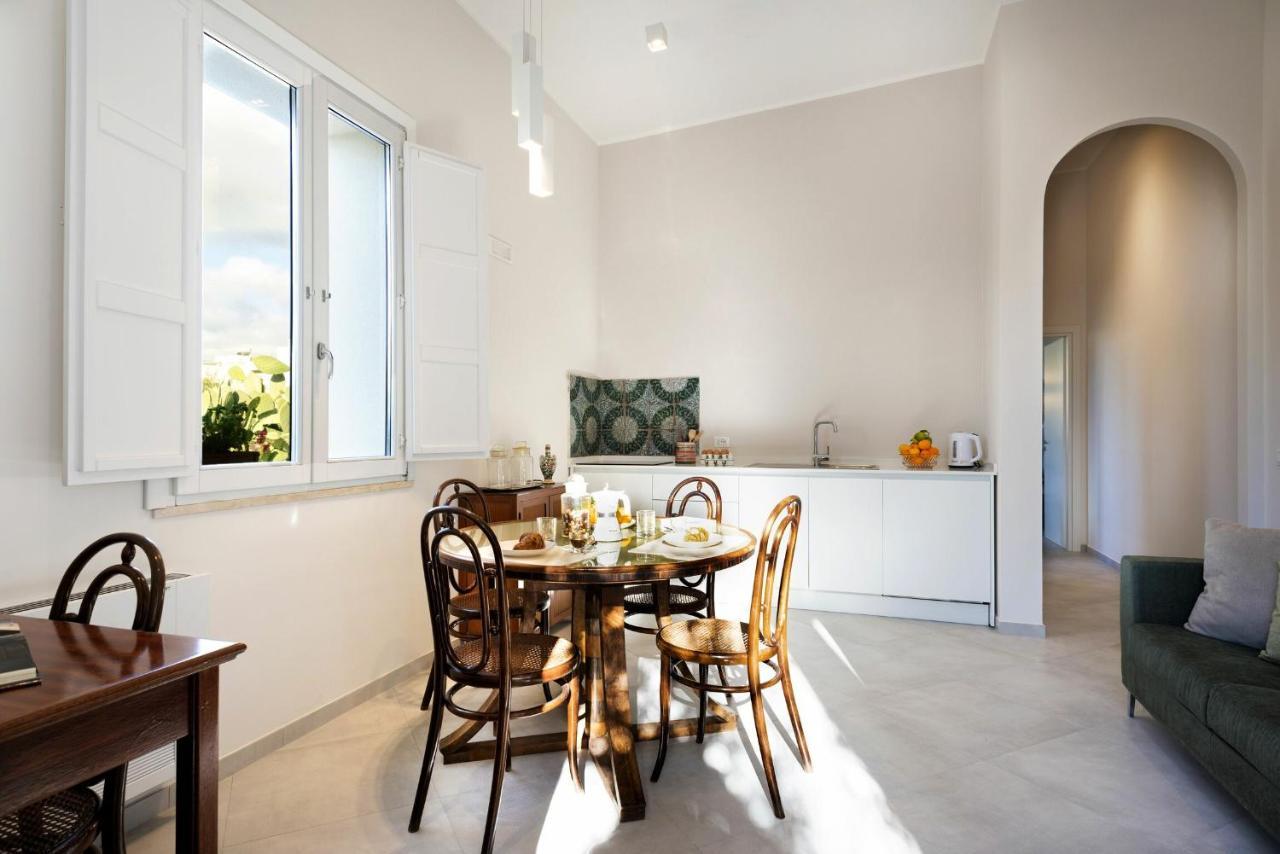 Villa Angelina - Charming Rooms & Apartments Trapani Kültér fotó