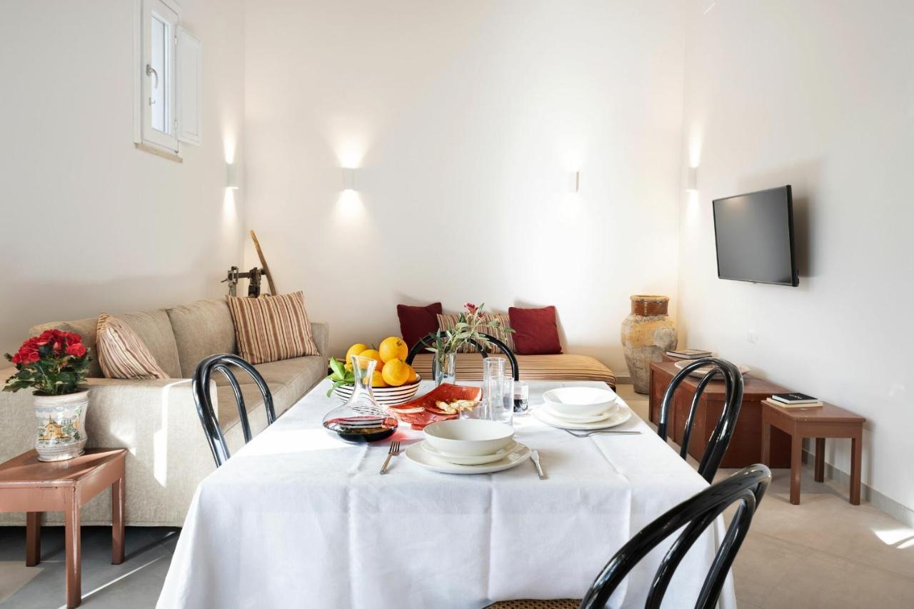 Villa Angelina - Charming Rooms & Apartments Trapani Kültér fotó