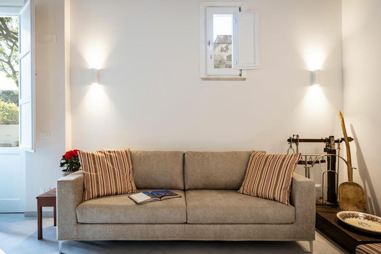 Villa Angelina - Charming Rooms & Apartments Trapani Kültér fotó