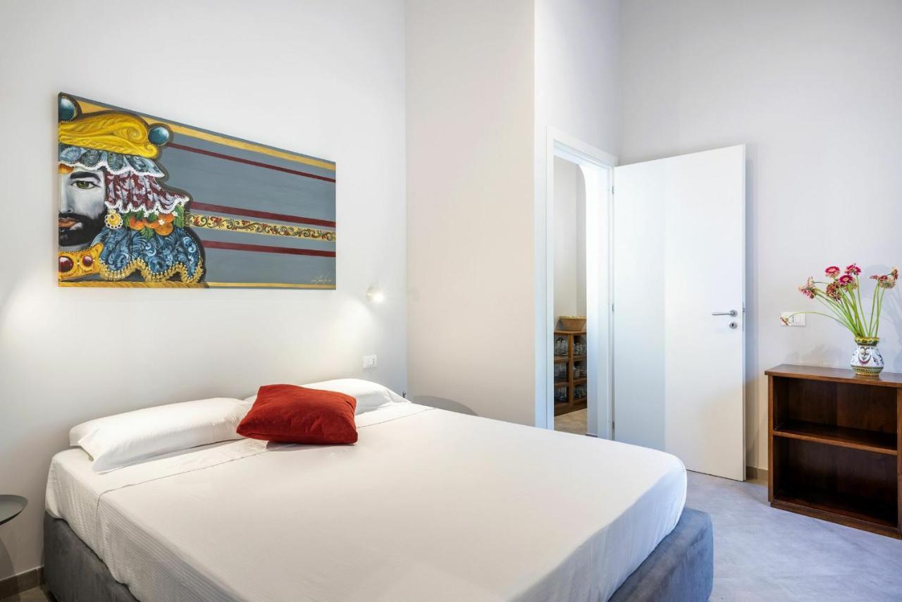 Villa Angelina - Charming Rooms & Apartments Trapani Kültér fotó