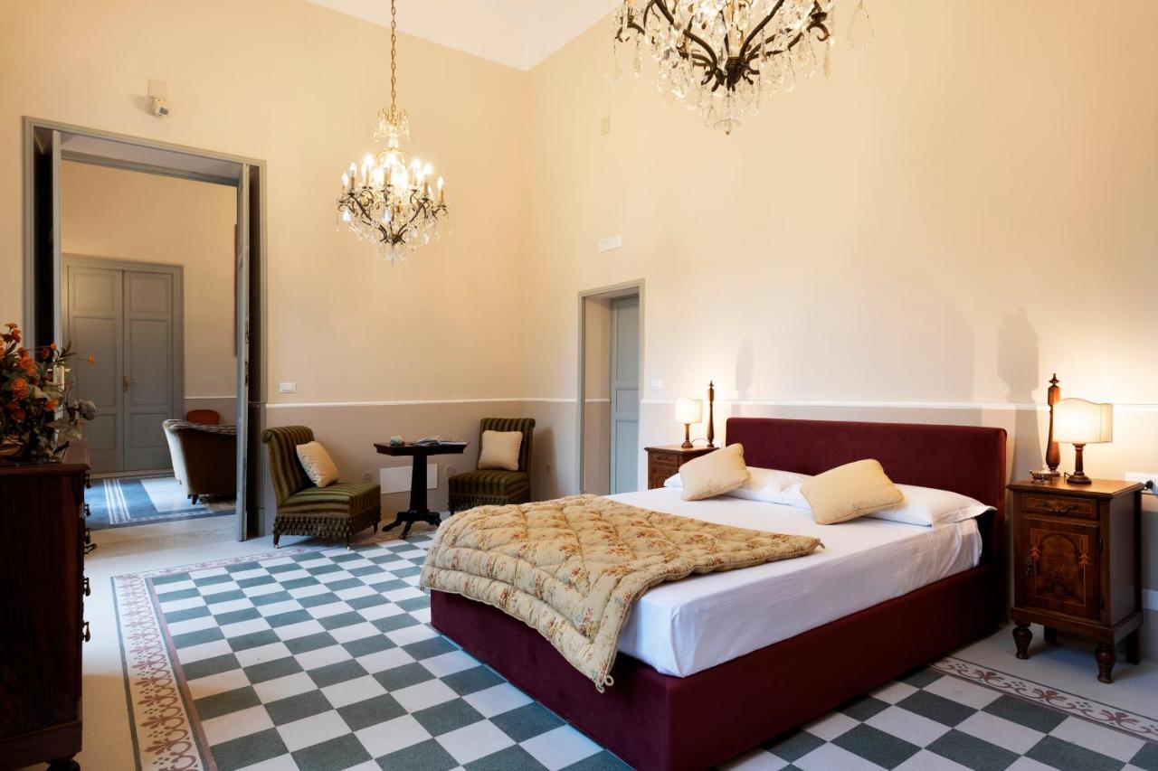 Villa Angelina - Charming Rooms & Apartments Trapani Kültér fotó